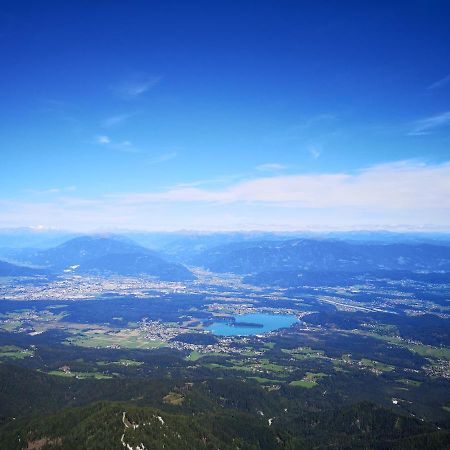 Gaestehaus Lutschounig Faak am See Exteriör bild