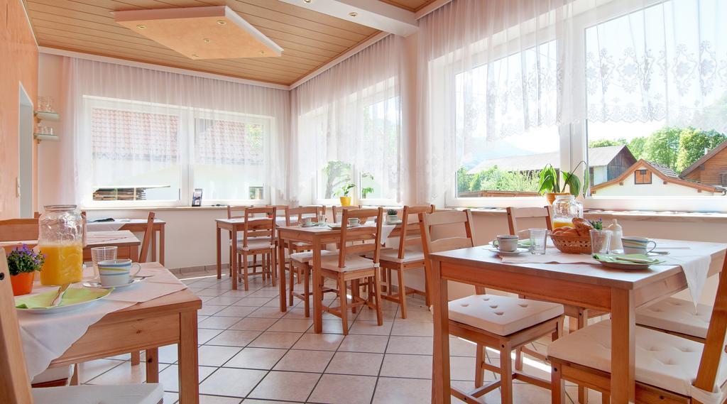 Gaestehaus Lutschounig Faak am See Exteriör bild
